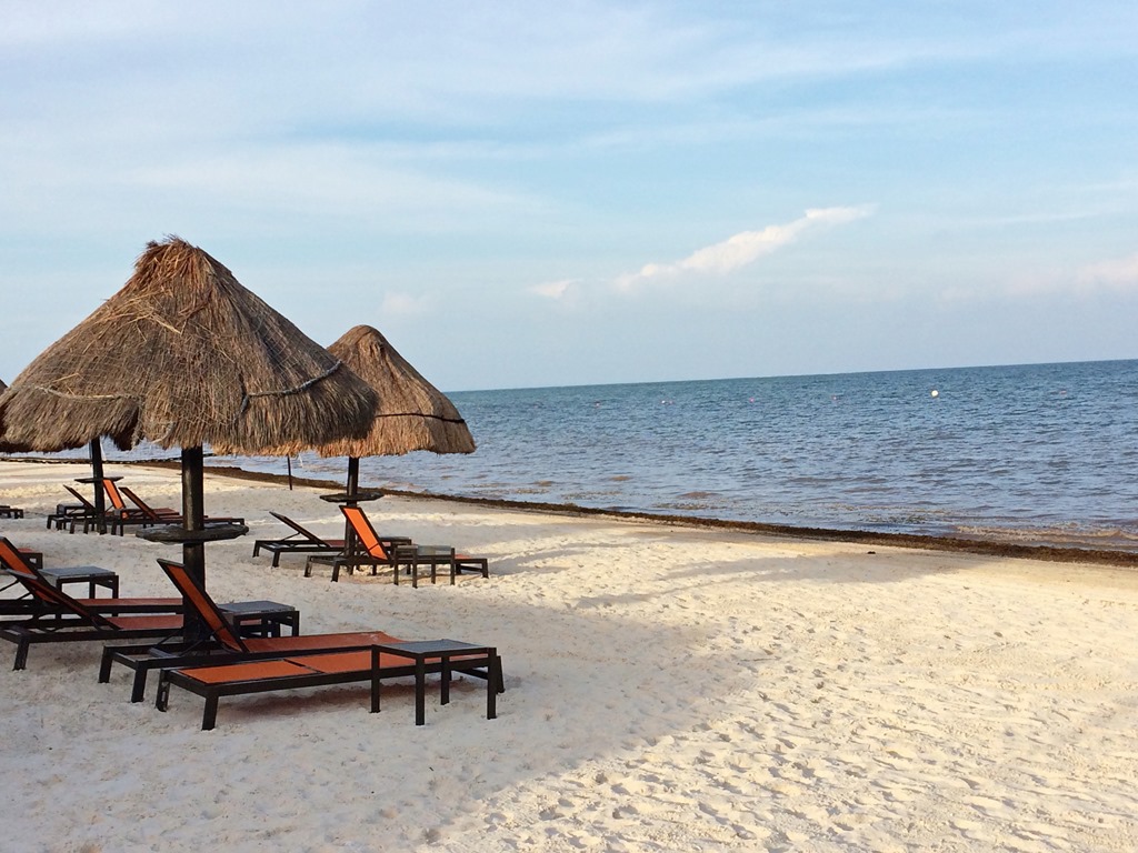 sr-moon-palace-cancun-beach